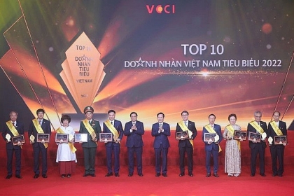 Thủ tướng tham dự Lễ kỷ niệm Ngày Doanh nhân Việt Nam – Tôn vinh doanh nhân Việt Nam tiêu biểu 2022